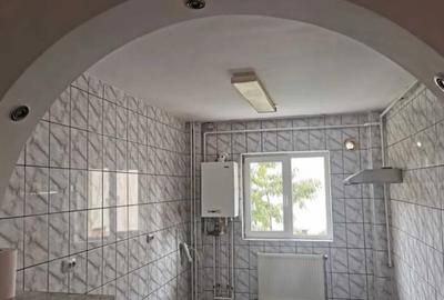 Apartament cu 2 camere decomandat în Răcădău