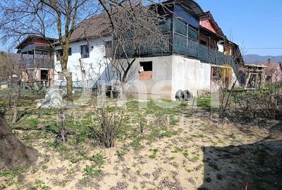 Casă individuală cu 3 camere cu Canalizare în Central - 4