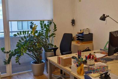 Spațiu comercial, de 80 mp, în Unirii - 2