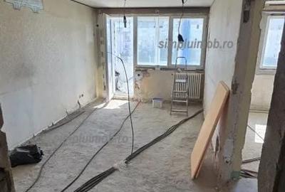 Apartament cu 2 camere semidecomandat în Iancului
