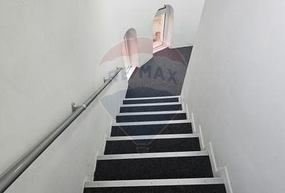 Casă individuală cu 7 camere cu Teren 125 Mp în Drumul Taberei - 12