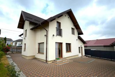 Casă cu 4 camere cu Teren 500 Mp în Central - 13