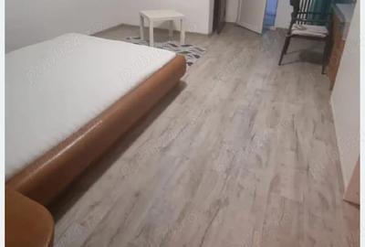 Garsonieră decomandată în Titan - 4