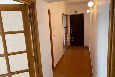 Apartament cu 2 camere decomandat în Central - 1