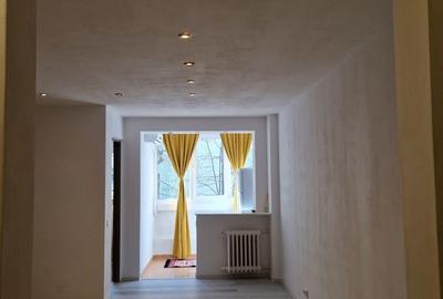 Garsonieră decomandată în Titan - 1