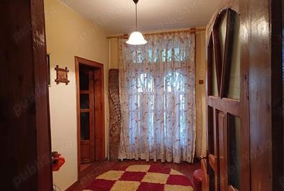 Casă cu 3 camere cu Teren 750 Mp în Central - 1