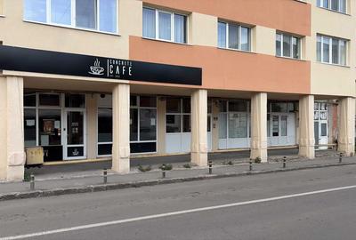 Spațiu comercial, de 56 mp, în Central - 8