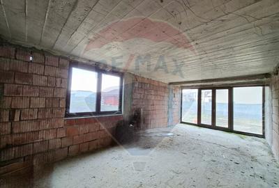 Casă cu 5 camere cu Teren 983 Mp în Vladimirescu - 7