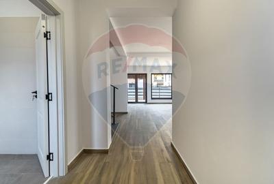 Casă cu 8 camere cu Teren 500 Mp în Tărlungeni - 20