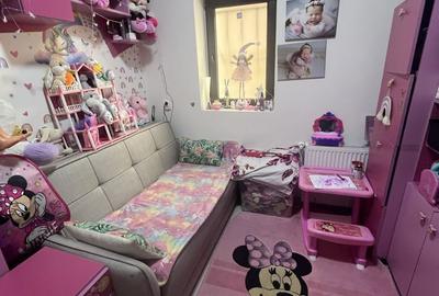 Apartament cu 3 camere decomandat în Florești - 7