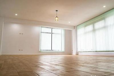 Spațiu comercial, de 54 mp, în Dornești