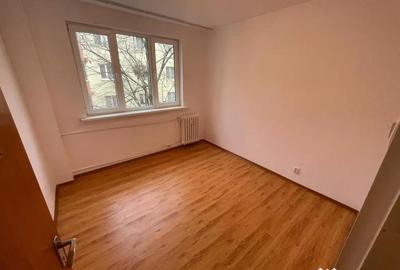 Apartament cu 4 camere decomandat în Rahova - 8