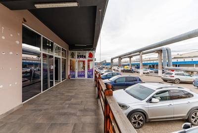 Spatiu Comercial pt horeca/salon, cu vitrina si parcare, Kapa Center, Comision 0 - 10