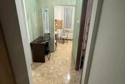 Garsonieră decomandată în Central - 4