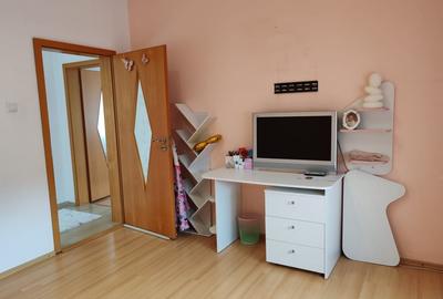 Casa 7 camere, 4 grupuri sanitare, curte si gradina Casa 7 camere, 4 grupuri sanitare, curte si gradina - 12