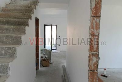 Casă cu 4 camere cu Teren 350 Mp în Moșnița Nouă - 8