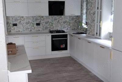 Casă cu 6 camere cu Teren 663 Mp în Crevedia - 1