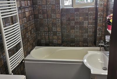 Apartament cu 3 camere decomandat, mobilat în Podu Roș - 11