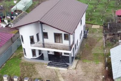 Lini?te, spa?iu ?i elegan?a casa superba langa - 2