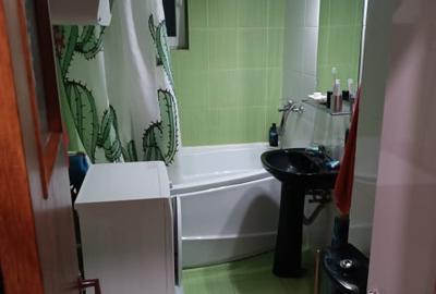 Apartament cu 2 camere decomandat în 1 Mai