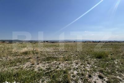 Teren de 1500 mp, în Iris