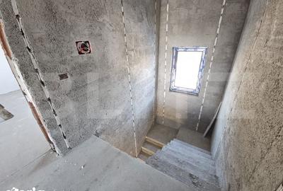 Casă cu 5 camere cu Teren 400 Mp în Miroslava - 2