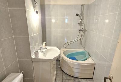 Decomandat, 2 camere, zona Narcisa - 6