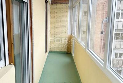 Apartament cu 3 camere decomandat în Decebal - 9