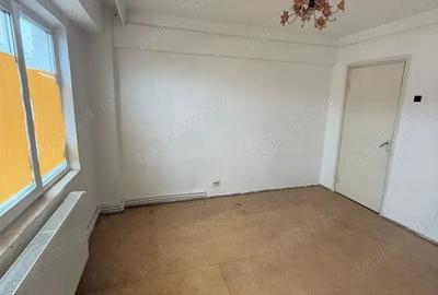 Vand Apartament cu 2 camere semidecomandat - Milcov (negociabil) - 2