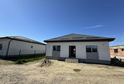 Casă cu 4 camere în Crevedia - 4