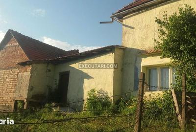 Casă cu 4 camere cu Teren 1296 Mp în Poiana Sibiului - 5
