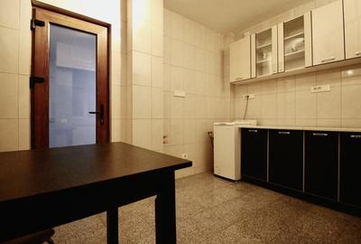 Apartament cu 2 camere semidecomandat, mobilat în Universitate - 20
