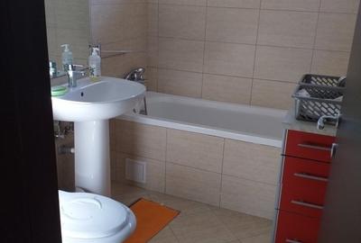 Otopeni, Craitelor, vila P + 1 + M, 5 camere - 9