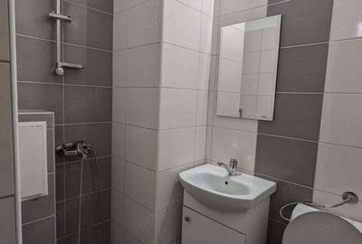 Inchiriez apartament cu 2 camere in zona 23 August - 4