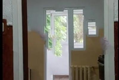 Titan,1 Decembrie 1918,bl.1980,reabilitat,parter inalt/10,Amenajat,2 bai,balcon - 2