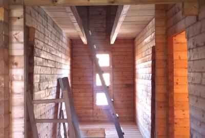 Casă cu 4 camere în Novaci - 11