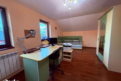 Casă cu 4 camere cu Teren 8807 Mp în Girov - 5