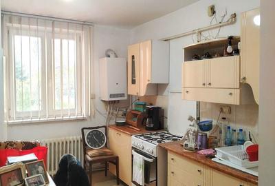 Apartament cu 3 camere decomandat în Sud - 8