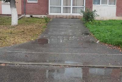 Apartament cu 3 camere decomandat în Central - 2