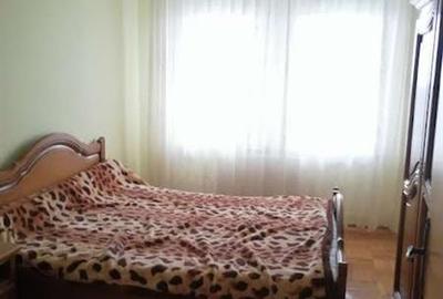 Casă individuală cu 7 camere cu Canalizare în Liceul Militar - 18