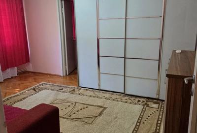 Apartament cu 2 camere semidecomandat în Dacia