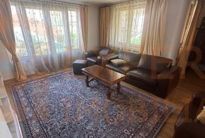 Casă cu 10 camere cu Teren 1000 Mp în Km 4 - 2