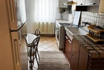Apartament cu 3 camere semidecomandat în Răcădău - 8