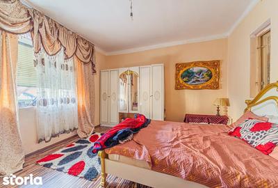 Casă cu 3 camere cu Teren 139 Mp în Central