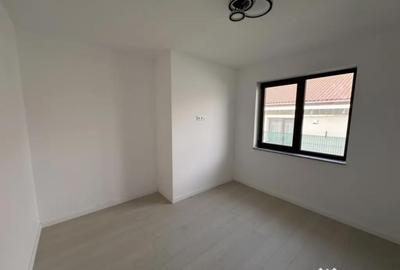 Casă cu 4 camere cu Teren 500 Mp în Central - 13