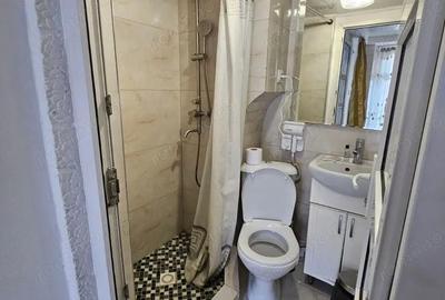 Garsonieră decomandată în 1 Mai - 2