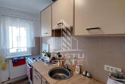 Garsonieră în Girocului