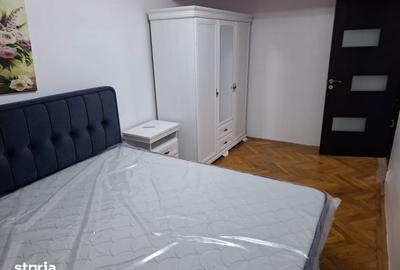 Apartament cu 3 camere decomandat în Central - 3