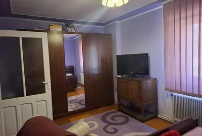 Casă cu 4 camere cu Teren 5456 Mp în Nădlac - 18