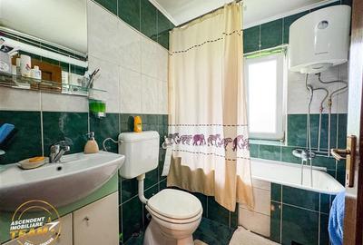 Casă individuală cu 12 camere cu Canalizare în Sud-Est - 16